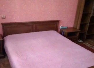 Сдаю в аренду 4-ком. квартиру, 85 м2, Симферополь, улица Бела Куна, 21