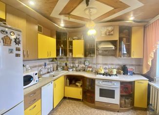 Продажа 4-комнатной квартиры, 70.9 м2, посёлок городского типа Ярега, улица Нефтяников, 8