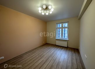 Сдам в аренду 1-комнатную квартиру, 35.8 м2, Новый Уренгой, микрорайон Славянский, 1/1