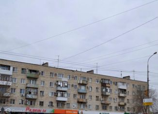 Продаю трехкомнатную квартиру, 42.4 м2, Волгоградская область, проспект Героев Сталинграда, 1