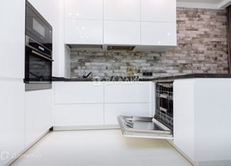 Продаю 3-комнатную квартиру, 103 м2, Калининград, Советский проспект, 81к2