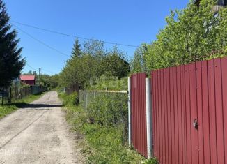 Продаю земельный участок, 10 сот., СНТ Искра, Центральная улица