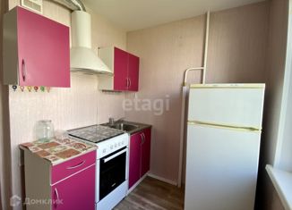 Продается двухкомнатная квартира, 42 м2, деревня Сметанино, улица Липатенкова, 6