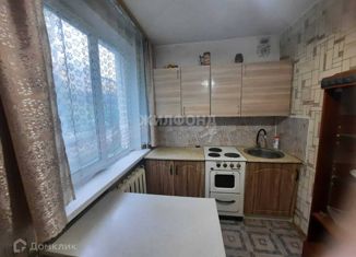 Трехкомнатная квартира на продажу, 59.1 м2, Новосибирск, Универсальная улица, 8, Универсальная улица