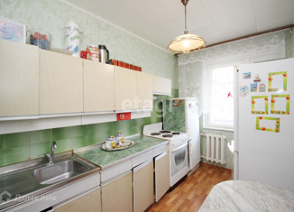 Продажа 3-комнатной квартиры, 65.3 м2, Ульяновск, Кузоватовская улица, 29