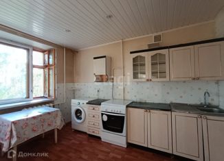 Продаю двухкомнатную квартиру, 56 м2, село Семёновка, Молодёжная улица, 4