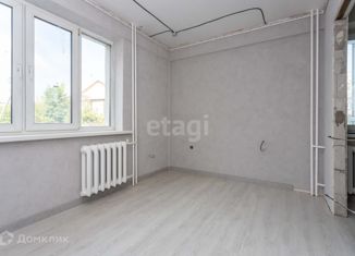 Продаю трехкомнатную квартиру, 67 м2, село Михайловка, Промышленная улица, 4