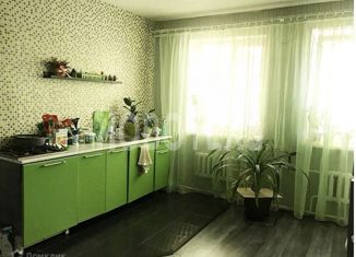 Продаю 4-ком. квартиру, 102.3 м2, Тимашевск, улица Братьев Степановых, 31