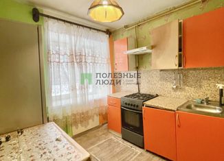 Продам 2-комнатную квартиру, 43 м2, Ярославская область, улица Чкалова, 45