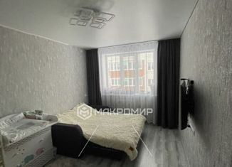 Продам 1-комнатную квартиру, 39.5 м2, посёлок городского типа Знаменка, улица Маршала Куликова, 1