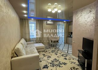 Сдам в аренду 2-ком. квартиру, 54 м2, Омск, улица Красный Путь, 103к3