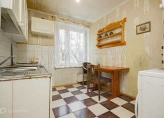 Продаю 3-ком. квартиру, 64.7 м2, Москва, Веерная улица, 30, Веерная улица