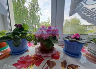 Продажа 4-комнатной квартиры, 80 м2, Димитровград, улица Баданова, 26