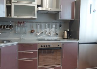 Сдается в аренду 3-ком. квартира, 73 м2, Москва, улица Академика Челомея, 12/19, Обручевский район