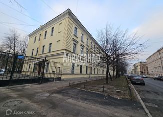 Продается 2-ком. квартира, 60 м2, Санкт-Петербург, 19-я линия Васильевского острова, 2к2, 19-я линия Васильевского острова