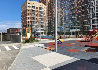 Продаю 2-комнатную квартиру, 65 м2, Новороссийск, улица Котанова, 7к3, ЖК Классика