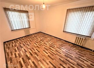 Продается двухкомнатная квартира, 54 м2, Грозный, улица У.А. Садаева, 39, 6-й микрорайон