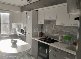 Продам 3-ком. квартиру, 43 м2, поселок Приморский, улица Ленина, 12