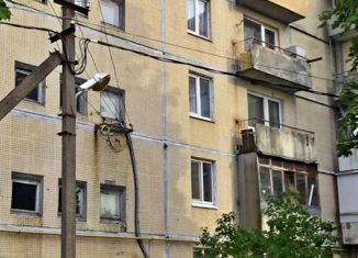 Продается 3-комнатная квартира, 67.5 м2, посёлок Ленинское, Заречная улица, 5