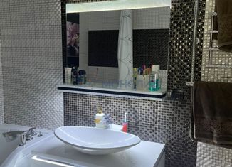 Продается 3-комнатная квартира, 82 м2, Нижний Новгород, Волжская набережная, 16, микрорайон Мещерское Озеро