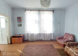 Продажа 3-ком. квартиры, 65 м2, Советская Гавань, улица Калинина, 21