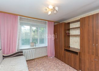 Продаю комнату, 30.5 м2, Тюменская область, улица Республики, 220