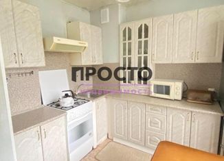 Продам трехкомнатную квартиру, 63.5 м2, Радужный, 1-й квартал, 6