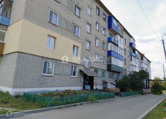 Продаю двухкомнатную квартиру, 41 м2, село Саловка, Советская улица, 2