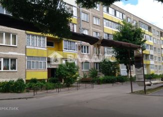 Продам 2-ком. квартиру, 52.1 м2, Камешково, улица Смурова, 13