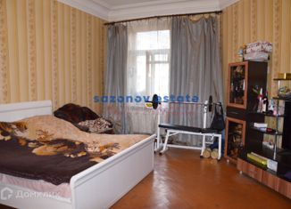 Продам 3-комнатную квартиру, 120 м2, Санкт-Петербург, 8-я линия Васильевского острова, 85, 8-я линия Васильевского острова