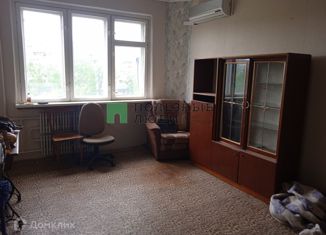 Двухкомнатная квартира на продажу, 52 м2, Волгоград, улица 8-й Воздушной Армии, 40, район Семь Ветров