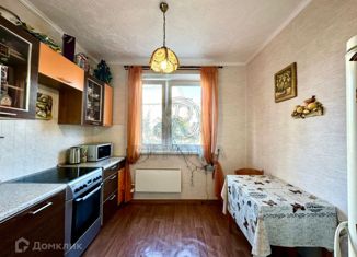 Продам 3-ком. квартиру, 61.1 м2, Москва, улица Академика Бочвара, 3к1, метро Щукинская