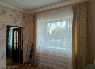 Продажа четырехкомнатной квартиры, 100 м2, Темрюк, улица Анджиевского, 70