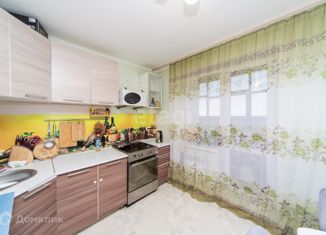 Продаю 3-ком. квартиру, 80 м2, Тюменская область, улица Энергетиков, 1