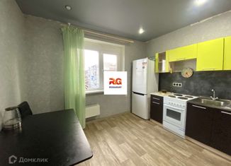 Аренда 1-комнатной квартиры, 38 м2, Новороссийск, улица Золотаревского, 2А