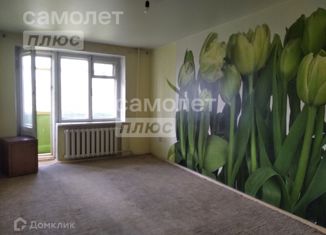 Продаю 3-ком. квартиру, 57 м2, Курган, улица Куйбышева, 103