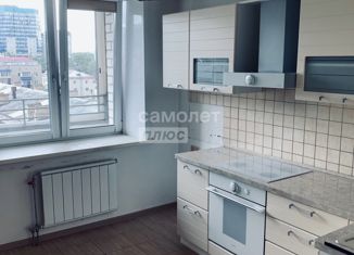 Продам 1-комнатную квартиру, 38 м2, Забайкальский край, улица Курнатовского, 71к3