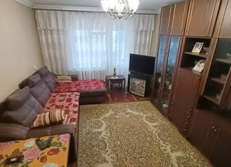 Продается 3-комнатная квартира, 69 м2, Нальчик, улица Тарчокова, 28, район Горная
