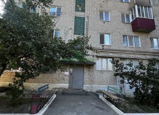 Продам двухкомнатную квартиру, 42.9 м2, Вольск, улица Плеханова, 8Б