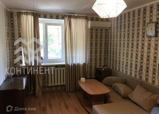 Продам 3-комнатную квартиру, 44 м2, поселок городского типа Заозерное, улица Аллея Дружбы, 95