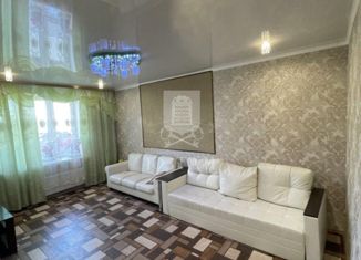 Продам 3-ком. квартиру, 86 м2, Малоярославец, Московская улица, 89А