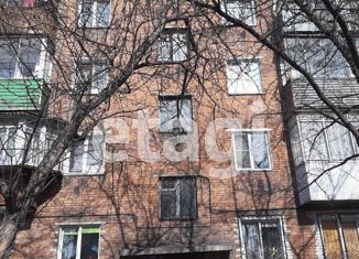 Продаю 1-ком. квартиру, 32 м2, Киселёвск, улица Матросова, 25