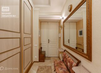 Продаю 4-комнатную квартиру, 123.8 м2, Санкт-Петербург, Суворовский проспект, 38Б