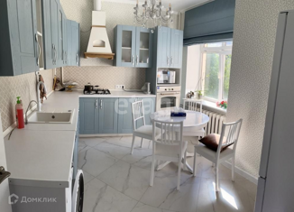 Трехкомнатная квартира на продажу, 80.8 м2, Москва, Новозаводская улица, 2к8, метро Фили