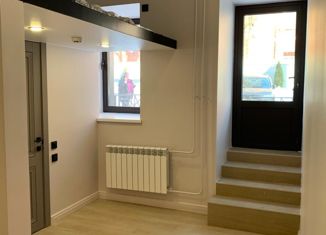Продам однокомнатную квартиру, 17 м2, Москва, Центросоюзный переулок, 13с2, метро Бауманская