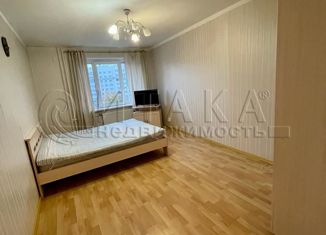Сдаю 1-ком. квартиру, 40 м2, Санкт-Петербург, Комендантская площадь, 8, Комендантская площадь