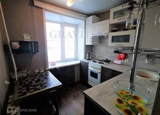 Продаю 3-ком. квартиру, 55 м2, Республика Алтай, Коммунистический проспект, 164