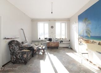 Продаю 3-ком. квартиру, 62 м2, Нижний Тагил, Кирпичная улица, 11