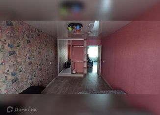 Продажа 2-ком. квартиры, 47 м2, Губаха, улица Никонова, 18