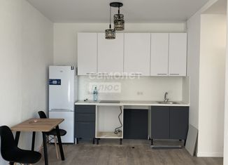 Сдается в аренду 3-ком. квартира, 55 м2, село Остафьево, улица Логинова, 1к2